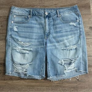 American Eagle Bermuda Shorts